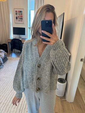 Madewell Heather Gray Chunky V-Neck Button Cardigan